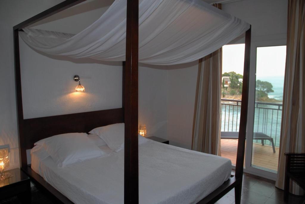 Grifeu Hotel Llanca